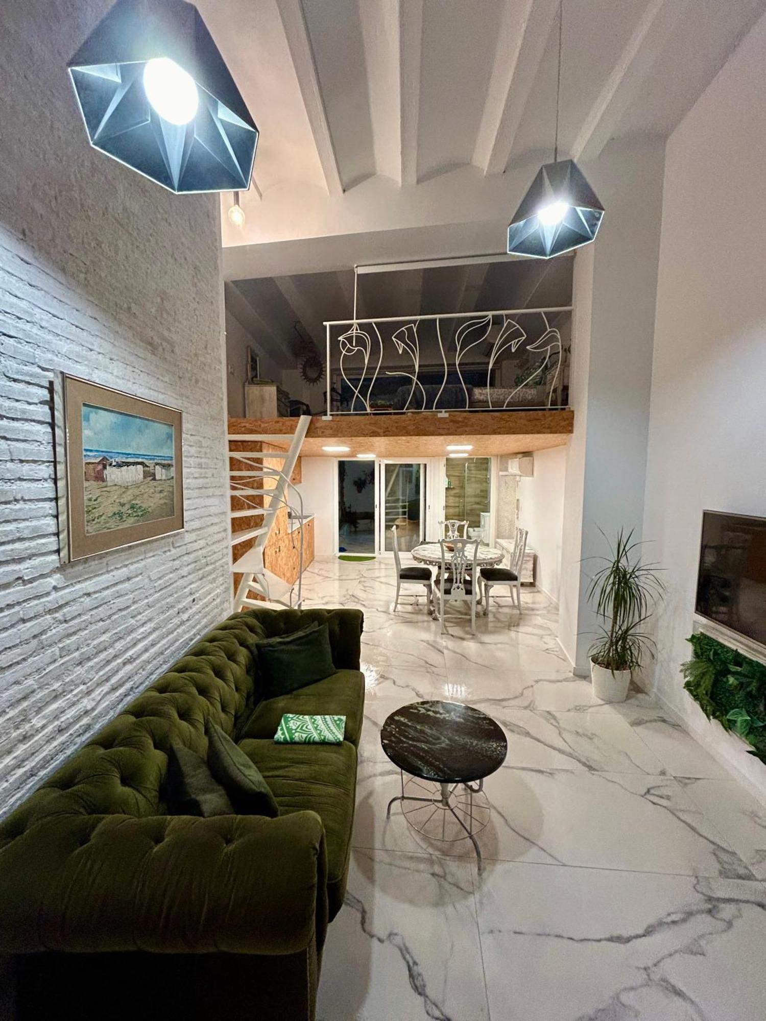 Loft Con Mucha Luz En El Centro Barrio Ruzafa Villa Valencia Exterior photo